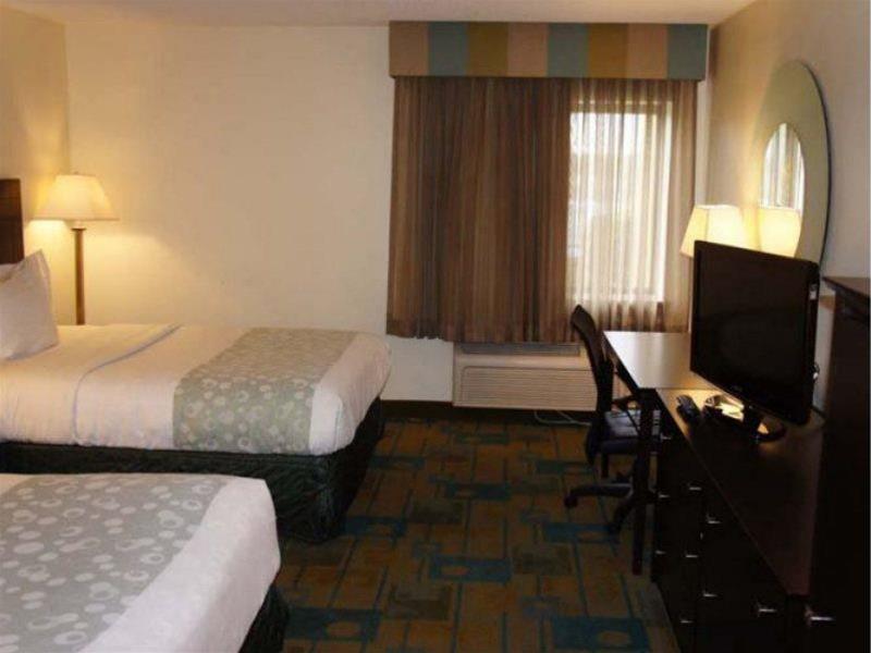 فندق Wyndham Garden Columbia-Ft Jackson المظهر الخارجي الصورة